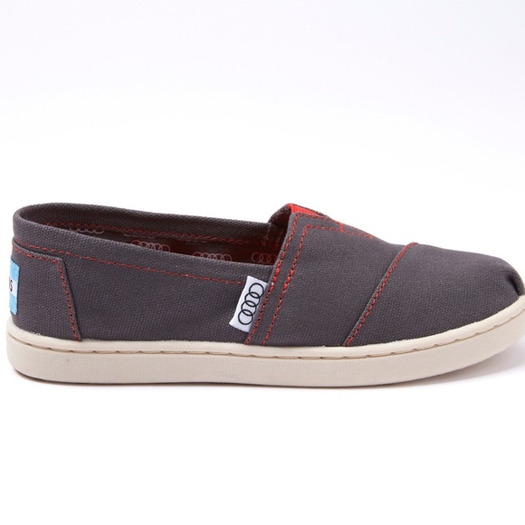 TOMS X AUDI Limited Edition Classic Slip On Ash Gray Unisex 7.5 Men 9 Women NIB - Picture 2 of 5